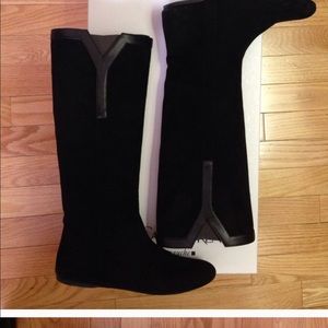 💋YSL💄 black suede boots pull-on SUPER CHIC!!